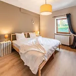 In With Natural Surroundings Semesterbostad Waimes