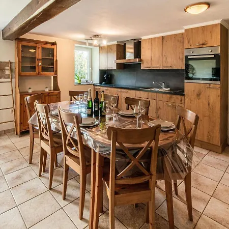 Holiday home In With Natural Surroundings *
