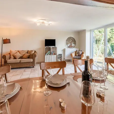 In With Natural Surroundings Holiday home